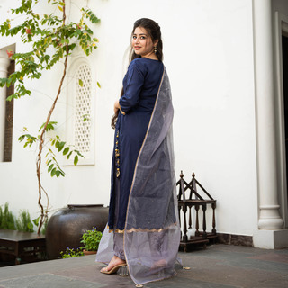 Aditi Bhatia feet photo 17