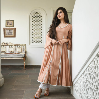 Aditi Bhatia feet photo 11