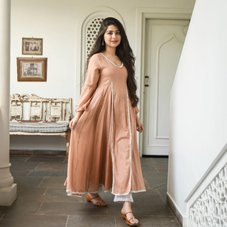 Aditi Bhatia feet photo 10