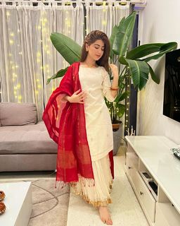 Aditi Bhatia feet photo 17