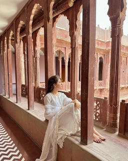 Aditi Bhatia feet photo 5