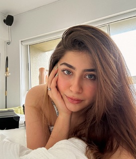 Aditi Bhatia feet photo 10