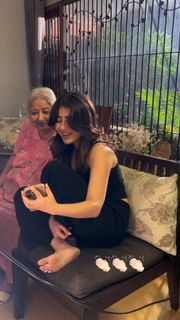 Aditi Bhatia feet photo 16