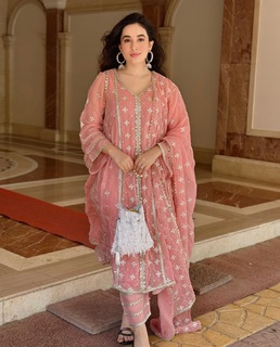 Aditi Budhathoki feet photo 6