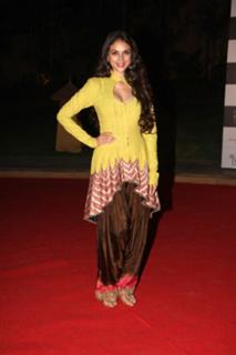 Aditi Rao Hydari feet photo thumbnail
