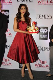 Aditi Rao Hydari feet photo thumbnail
