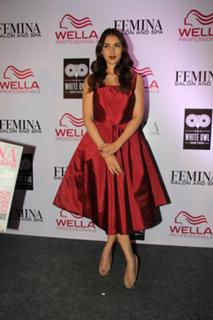 Aditi Rao Hydari feet photo thumbnail