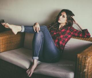 Aditi Rao Hydari feet photo thumbnail