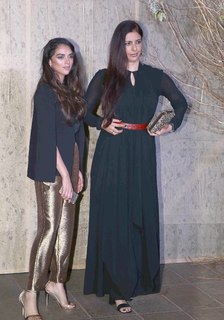 Aditi Rao Hydari feet photo thumbnail