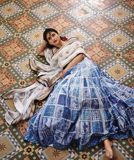 Aditi Rao Hydari feet photo thumbnail