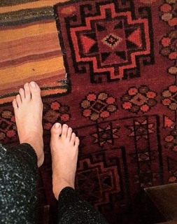 Aditi Rao Hydari feet photo thumbnail