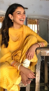 Aditi Rao Hydari feet photo thumbnail