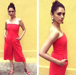 Aditi Rao Hydari feet photo thumbnail