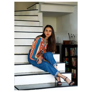 Aditi Rao Hydari feet photo thumbnail