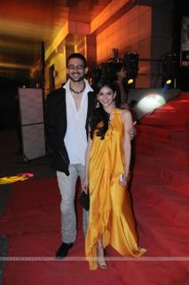 Aditi Rao Hydari feet photo thumbnail