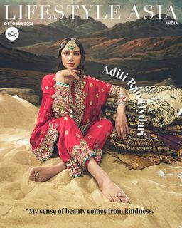 Aditi Rao Hydari feet photo thumbnail