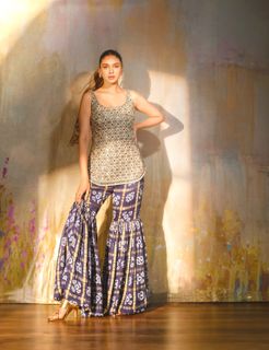 Aditi Rao Hydari feet photo 12