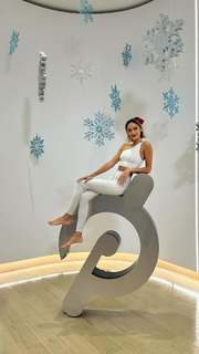 Aditi Shah feet photo 1