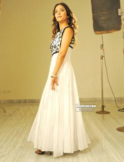Aditi Sharma feet photo 11