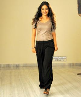 Aditi Sharma feet photo 6