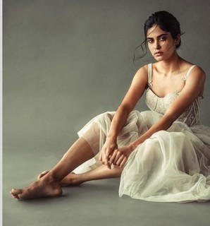 Aditi Sudhir Pohankar feet photo 10