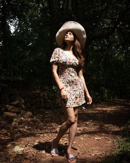 Aditi Sudhir Pohankar feet photo 16
