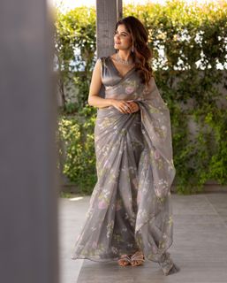 Aditi Sudhir Pohankar feet photo 14