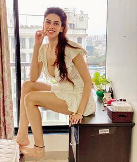 Aditi Vats feet photo 11