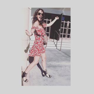 Adria Arjona feet photo thumbnail