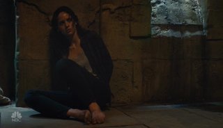 Adria Arjona feet photo thumbnail