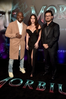 Adria Arjona feet photo thumbnail