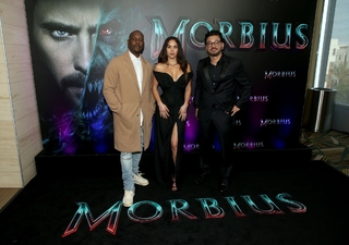 Adria Arjona feet photo thumbnail