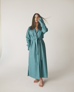 Adria Arjona feet photo thumbnail