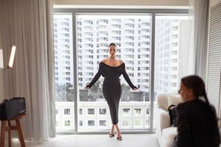 Adria Arjona feet photo thumbnail