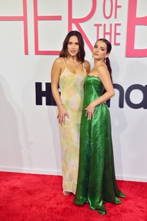Adria Arjona feet photo thumbnail