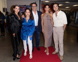 Adria Arjona feet photo thumbnail
