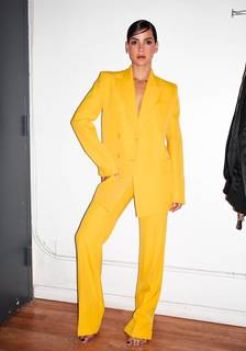 Adria Arjona feet photo thumbnail