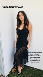 Adria Arjona feet photo thumbnail