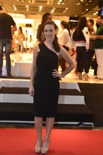 Adriana Birolli feet photo 17