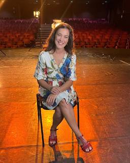 Adriana Birolli feet photo 4