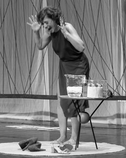 Adriana Birolli feet photo 1