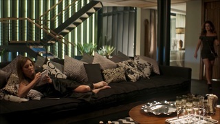 Adriana Esteves feet photo thumbnail
