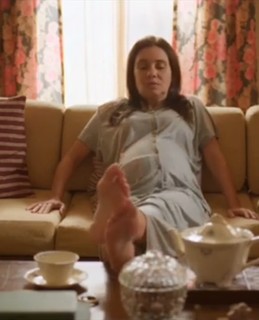 Adriana Esteves feet photo thumbnail