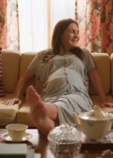 Adriana Esteves feet photo thumbnail