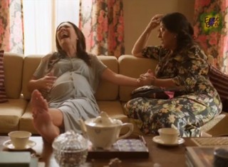 Adriana Esteves feet photo thumbnail