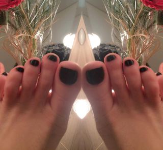 Adriana Ferrari feet photo 5