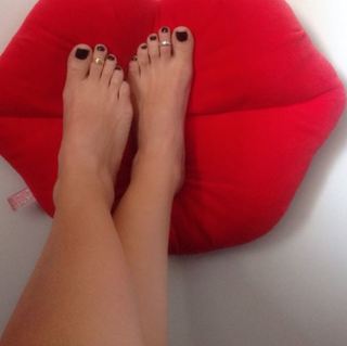 Adriana Ferrari feet photo 5