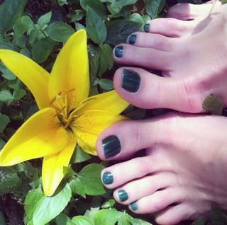 Adriana Ferrari feet photo 4