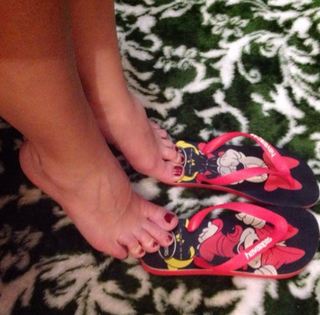 Adriana Ferrari feet photo 1