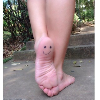 Adriana Ferrari feet photo 1